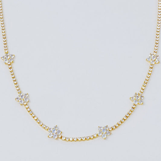 Stella Shiny Flower Necklace by Ellisonyoung.com