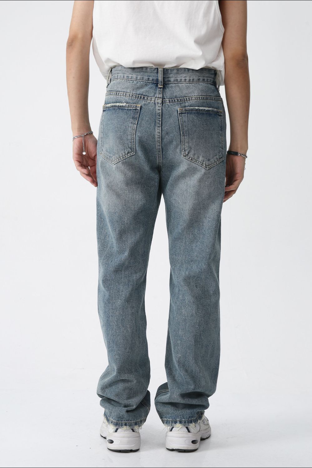 Mid Rise Men's Jeans with Pockets