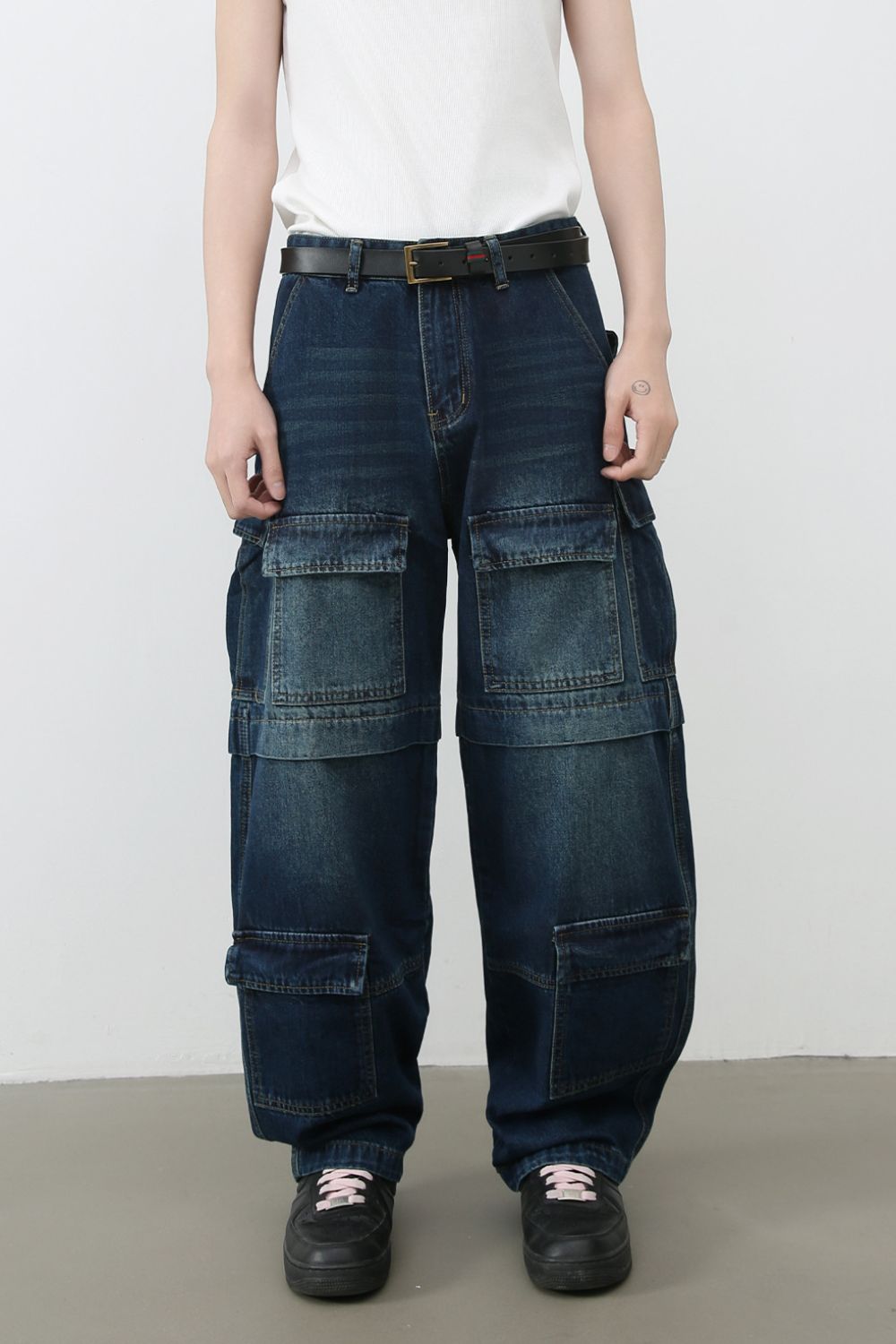 Men's Mid Rise Jeans with Cargo Pockets