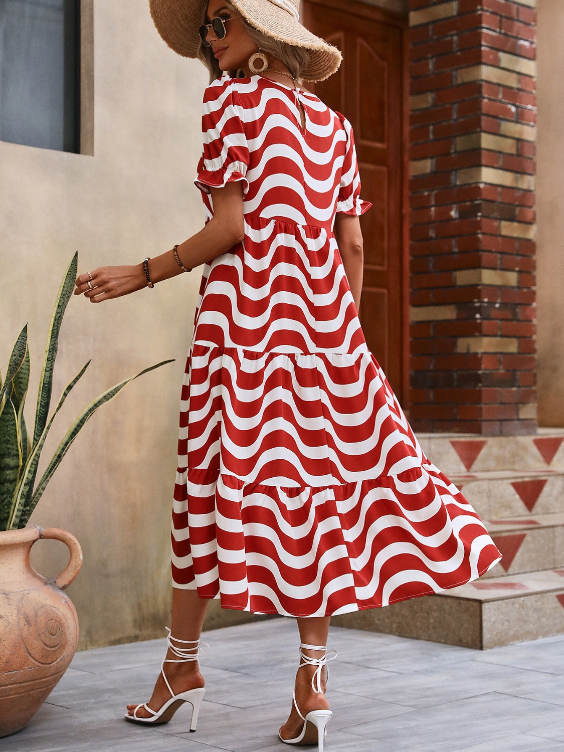 Wavy Striped Round Neck Short Sleeve Dress