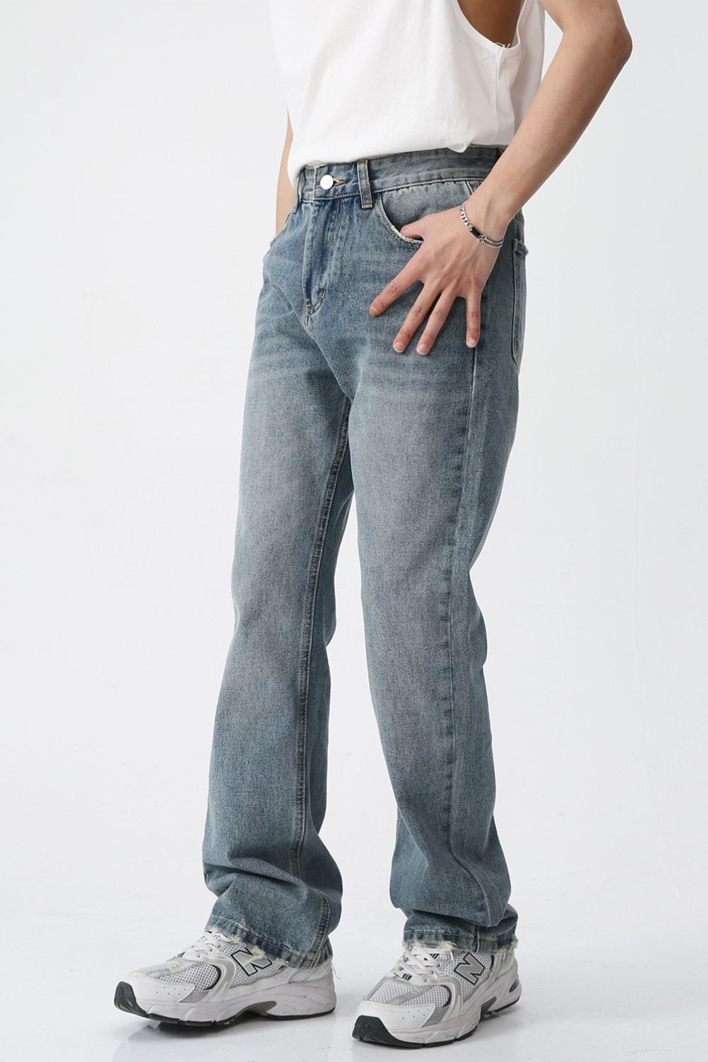 Mid Rise Men's Jeans with Pockets