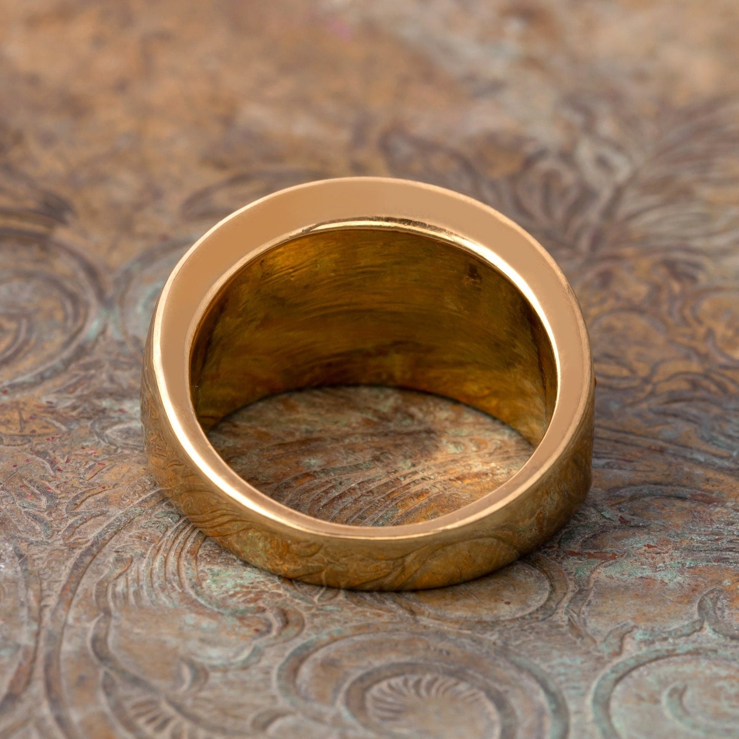 Vintage 1980's Black Enamel Ring with Clear Austrian Crystals Leaf Motif 18k Gold Plated by PVD Vintage Jewelry