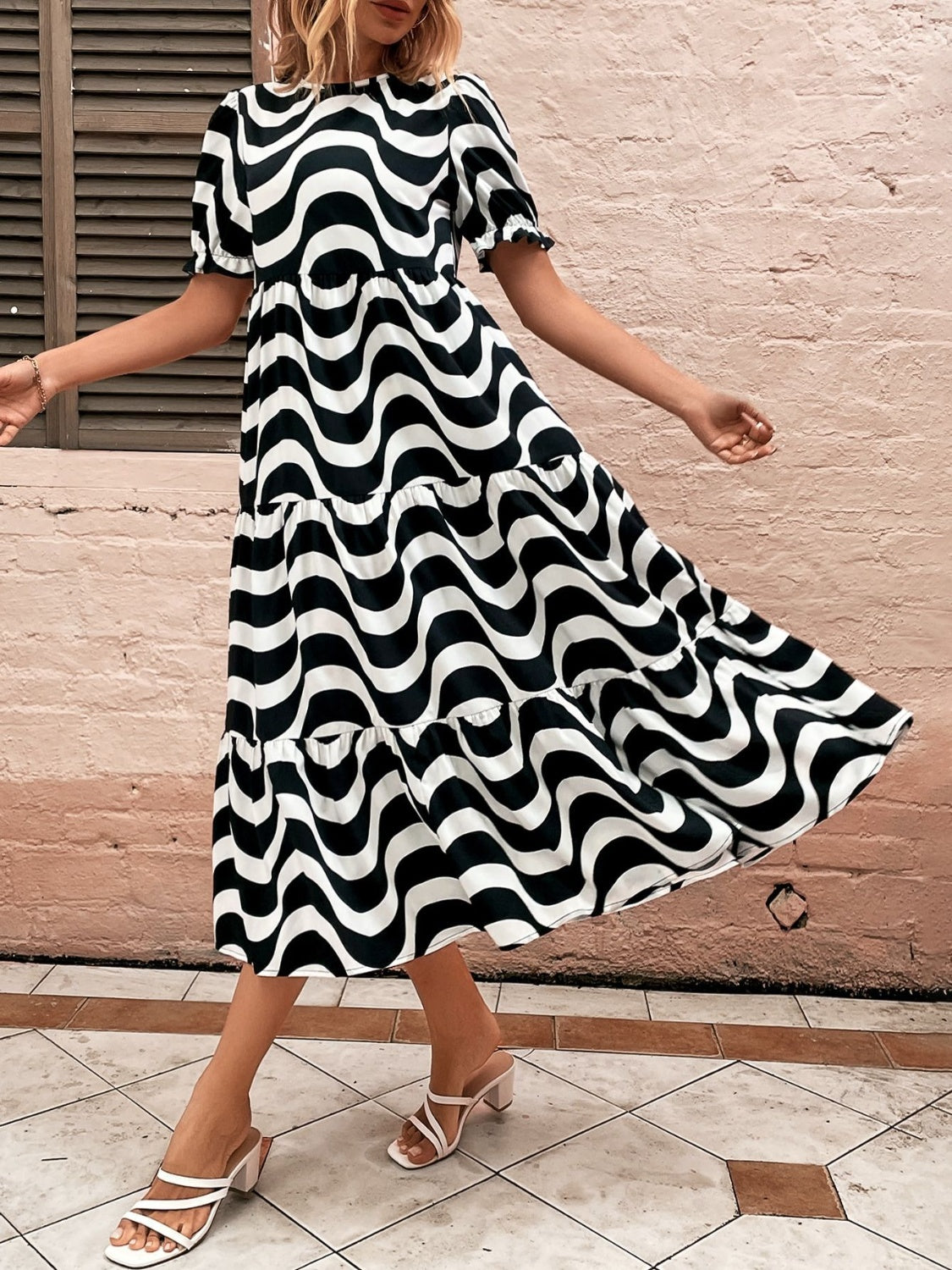 Wavy Striped Round Neck Short Sleeve Dress