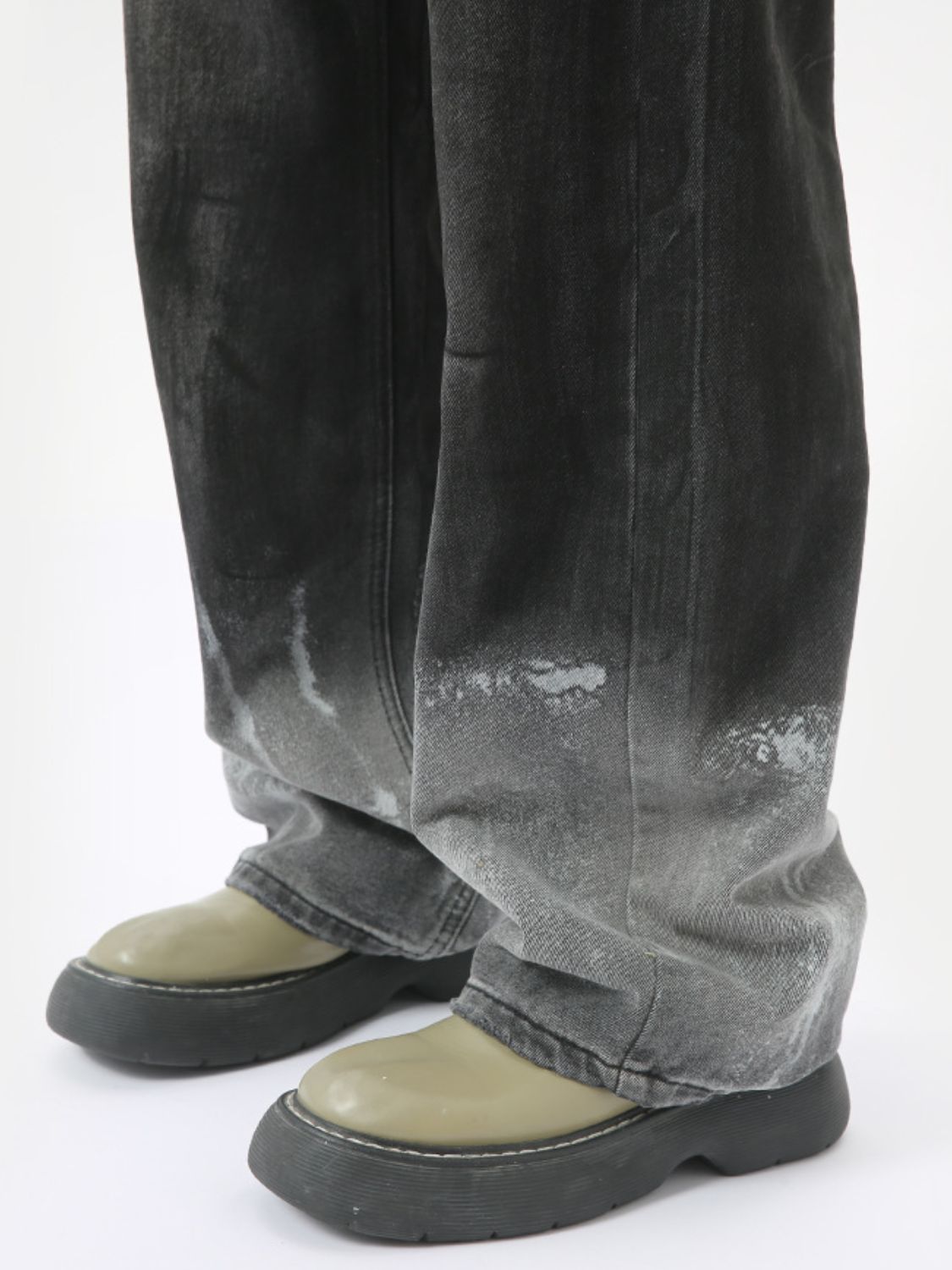 Wide Leg Jeans with Pockets