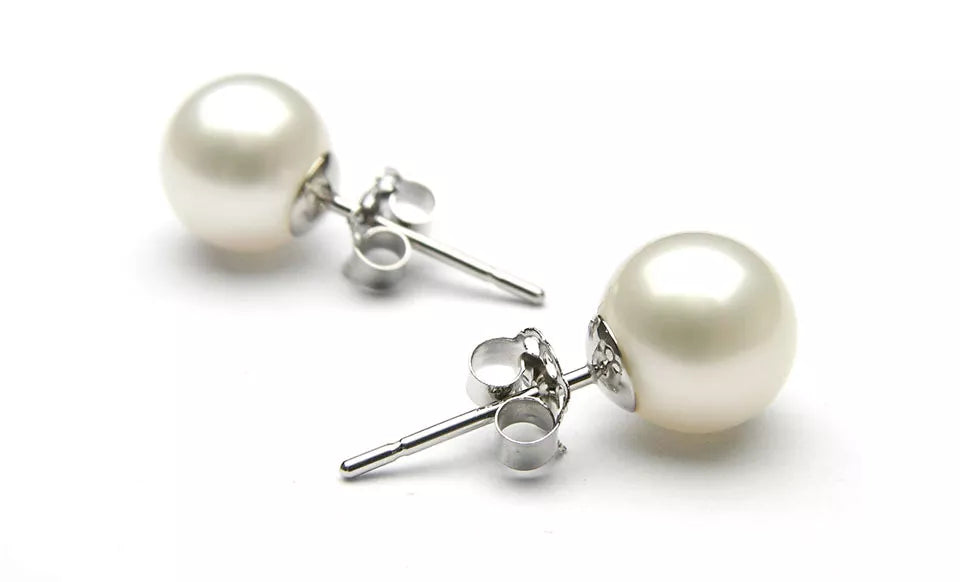 18kt white gold plated Womens 8mm pearl studs Earrings